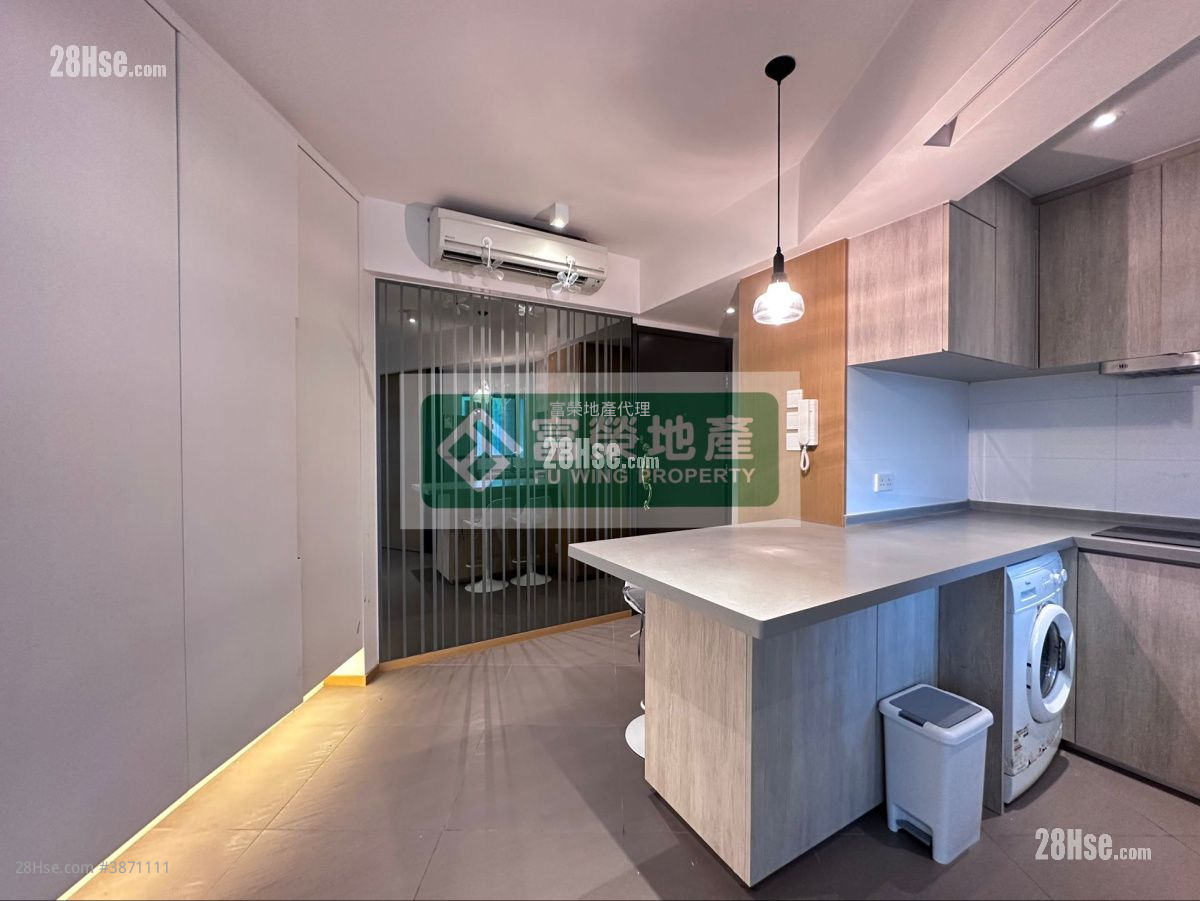 Island Harbourview Sell 2 Bedrooms , 1 Bathroom 490 ft²