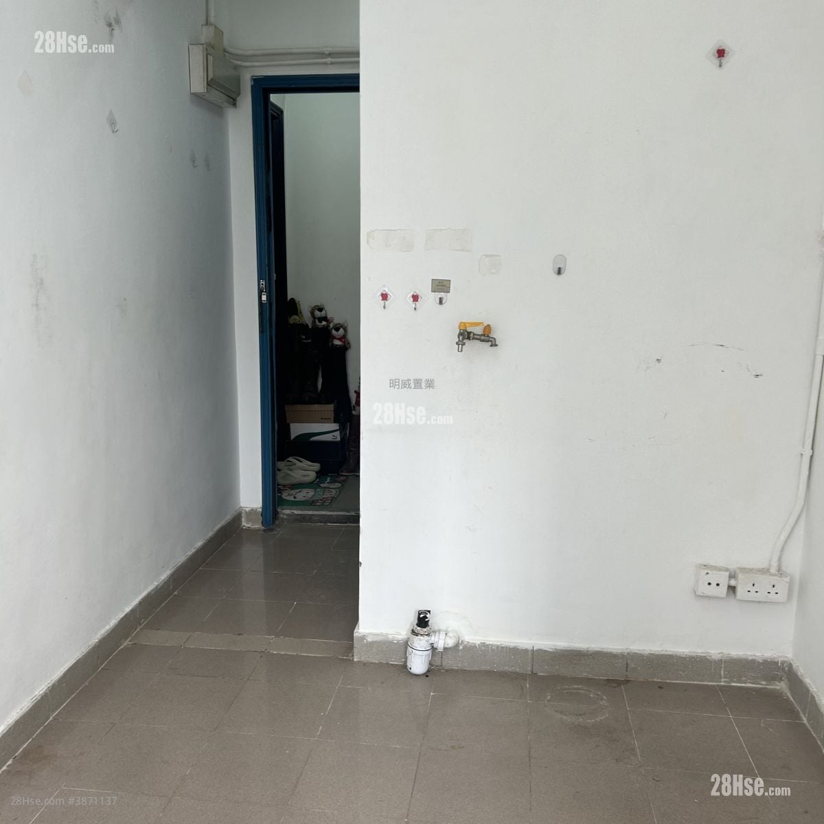 廣亞大廈 租盤 100 平方呎