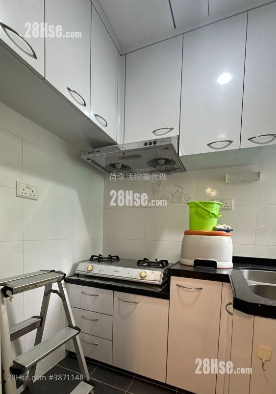 On Wo Building Sell 2 Bedrooms , 1 Bathroom 365 ft²