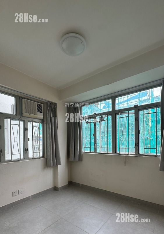 On Wo Building Sell 2 Bedrooms , 1 Bathroom 365 ft²