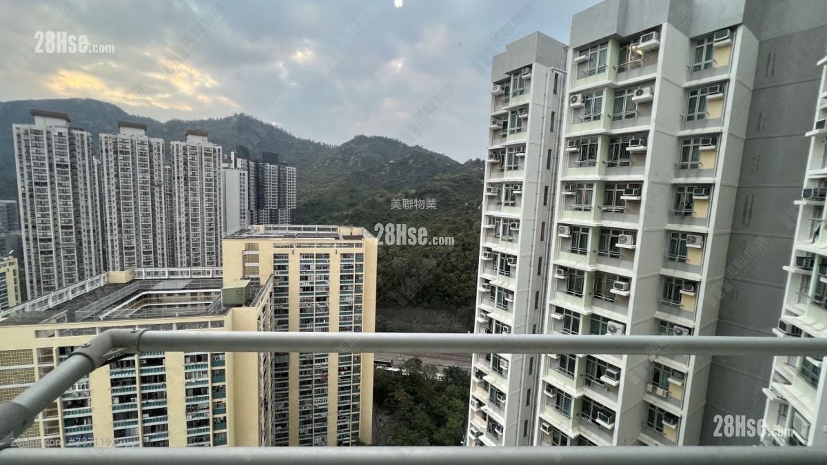 Ching Chun Court Sell 2 Bedrooms , 1 Bathroom 436 ft²