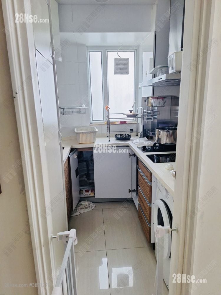 Lohas Park Lp03 Rental 3 Bedrooms , 3 Bathrooms 803 ft²