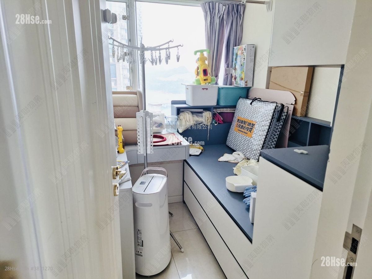 Lohas Park Lp03 Rental 3 Bedrooms , 3 Bathrooms 803 ft²
