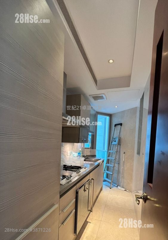 The Coronation Rental 2 Bedrooms , 1 Bathroom 607 ft²