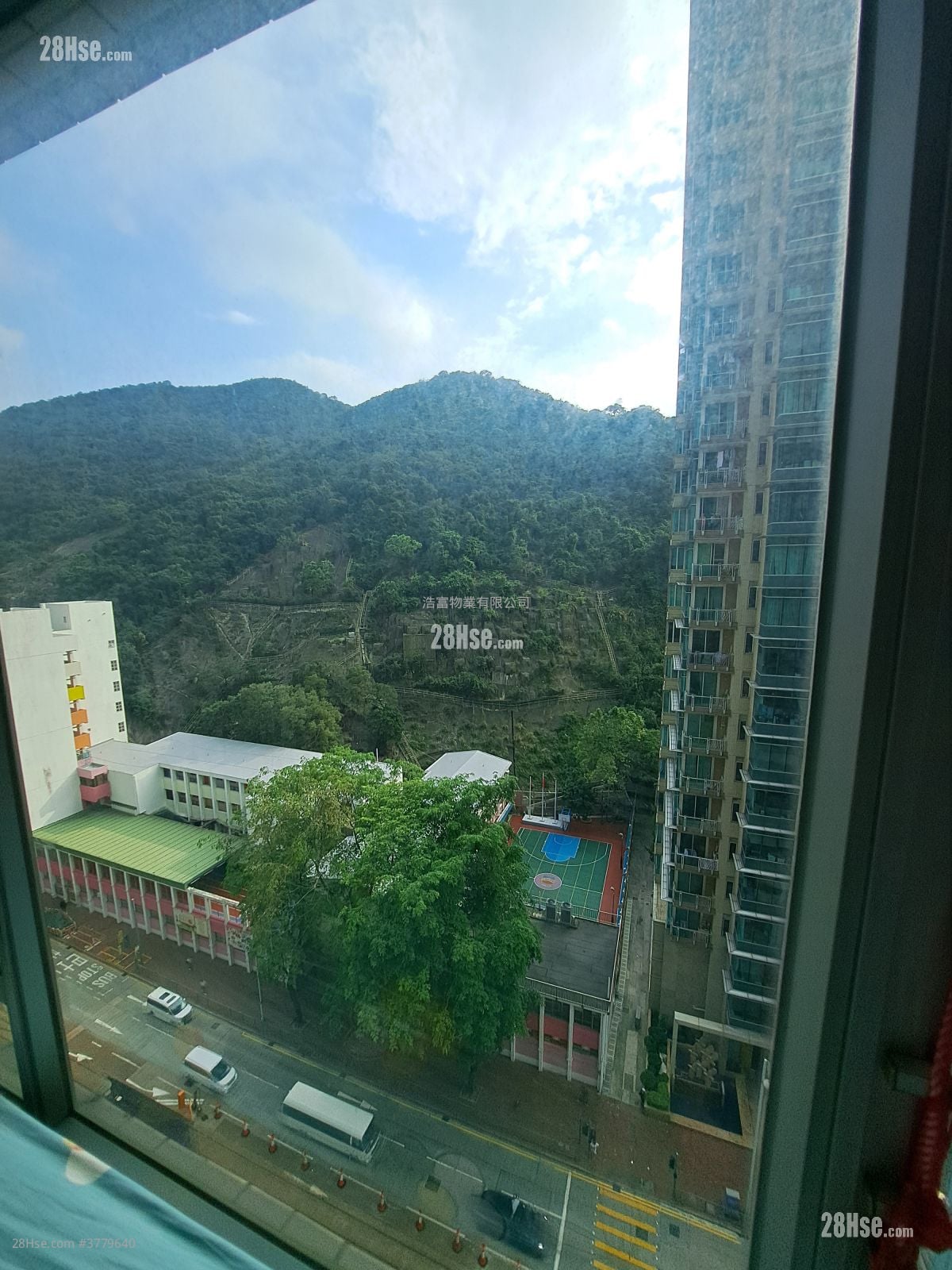 Royal Terrace Sell 2 Bedrooms , 1 Bathroom 379 ft²