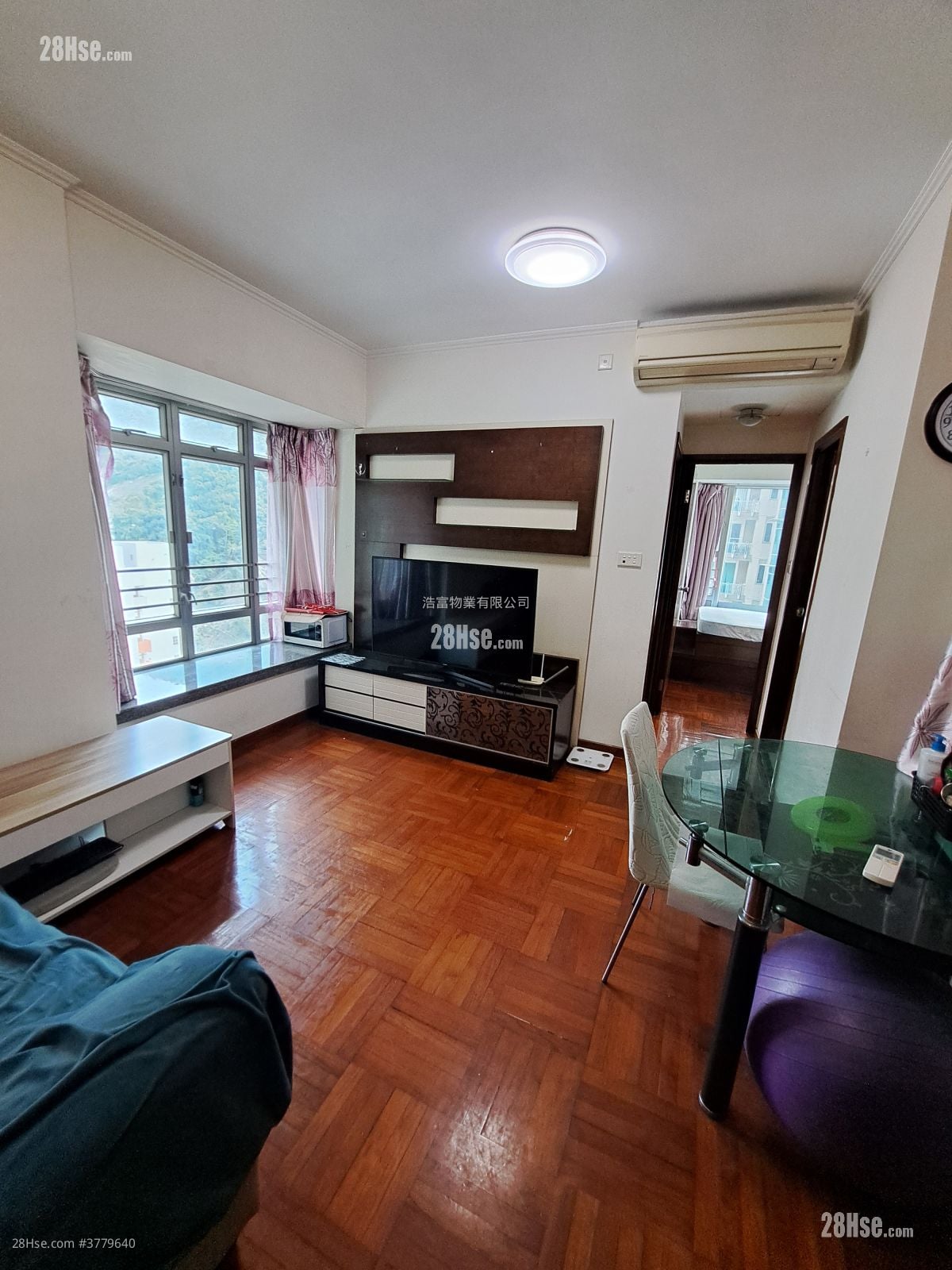Royal Terrace Sell 2 Bedrooms , 1 Bathroom 379 ft²