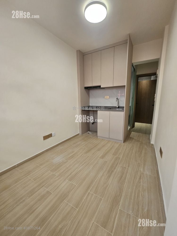 Tai Tak Building Rental Studio , 1 Bathroom 120 ft²