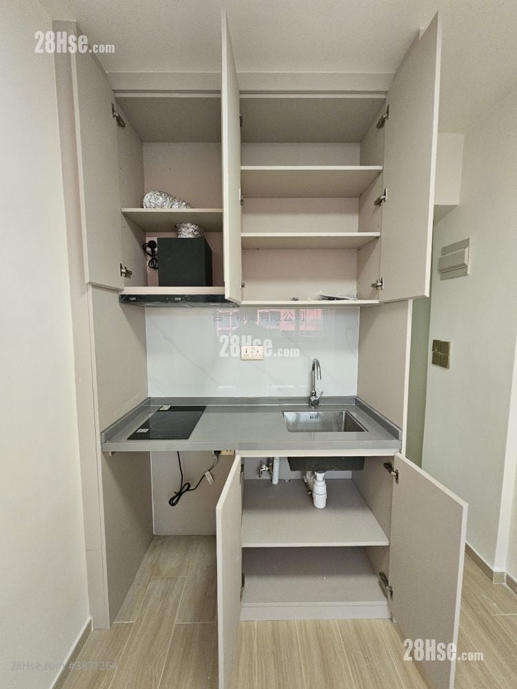 Tai Tak Building Rental Studio , 1 Bathroom 120 ft²