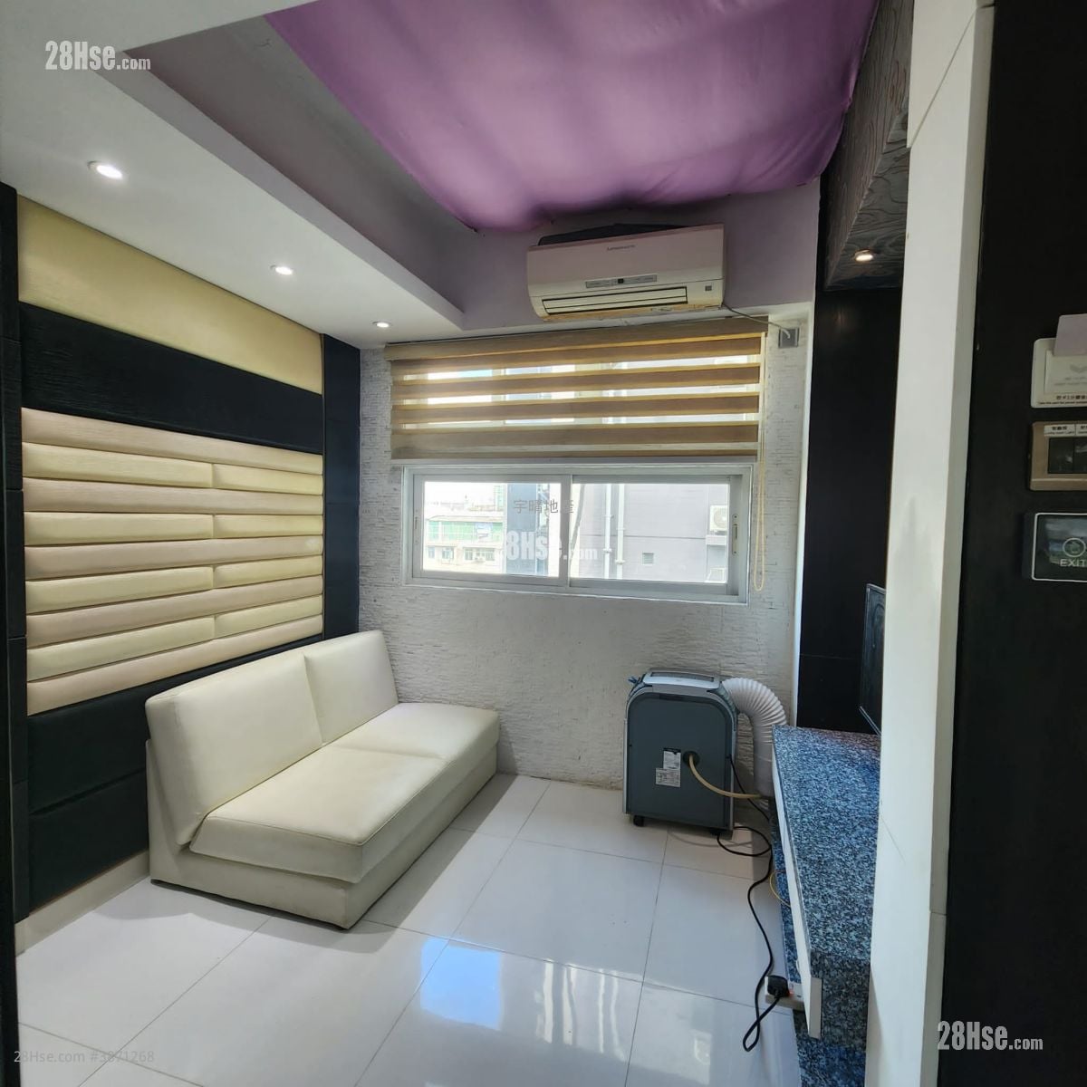 Cannan Building Sell 1 Bedroom , 1 Bathroom 255 ft²