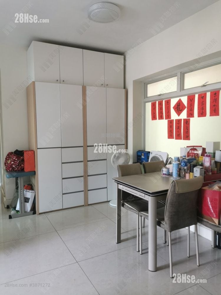Festival City Rental 4 Bedrooms , 2 Bathrooms 958 ft²