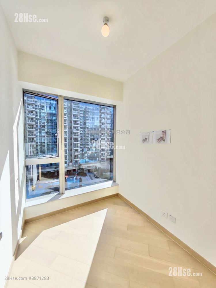 Grand Mayfair  Sell 3 Bedrooms 767 ft²