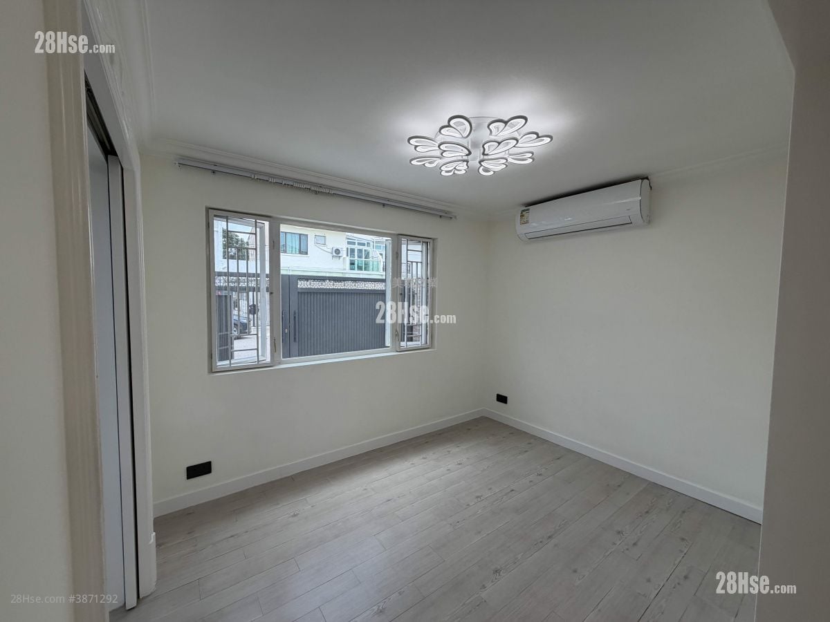 Fairview Park Sell 3 Bedrooms 1,035 ft²