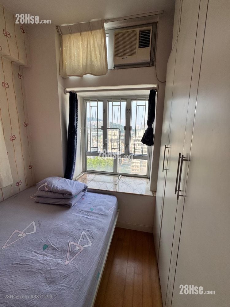 Glamour Garden Rental 2 Bedrooms , 1 Bathroom 386 ft²