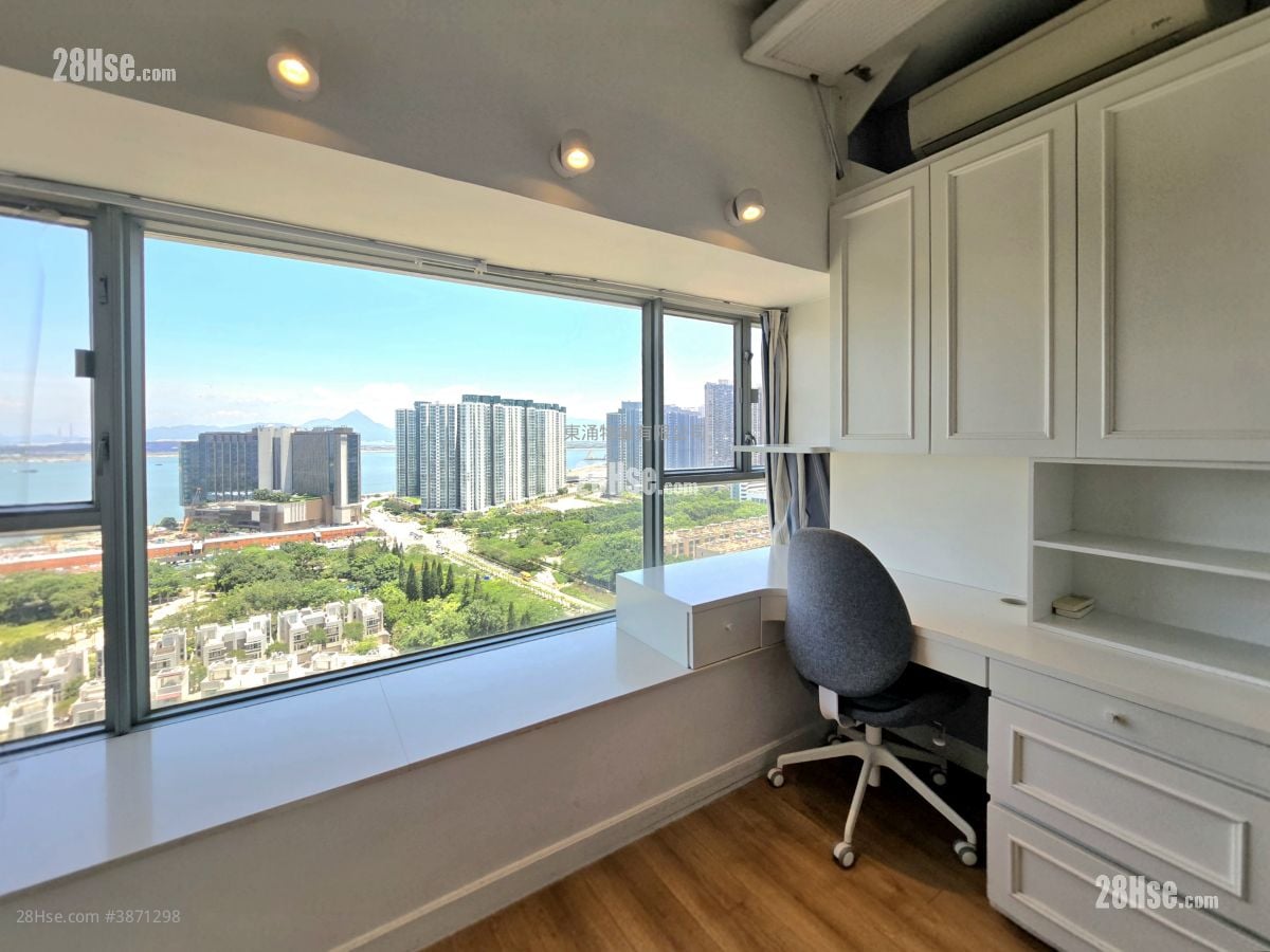 Coastal Skyline Rental 3 Bedrooms , 2 Bathrooms 911 ft²