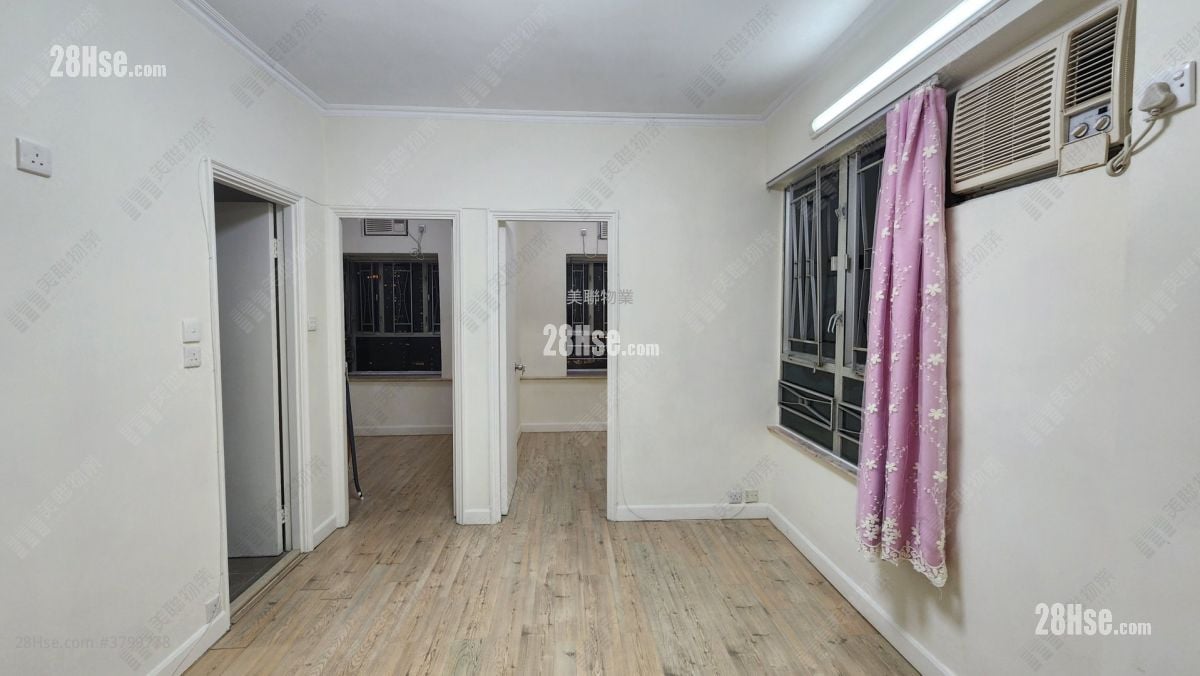 Tsing Yi Garden Sell 2 Bedrooms , 2 Bathrooms 343 ft²