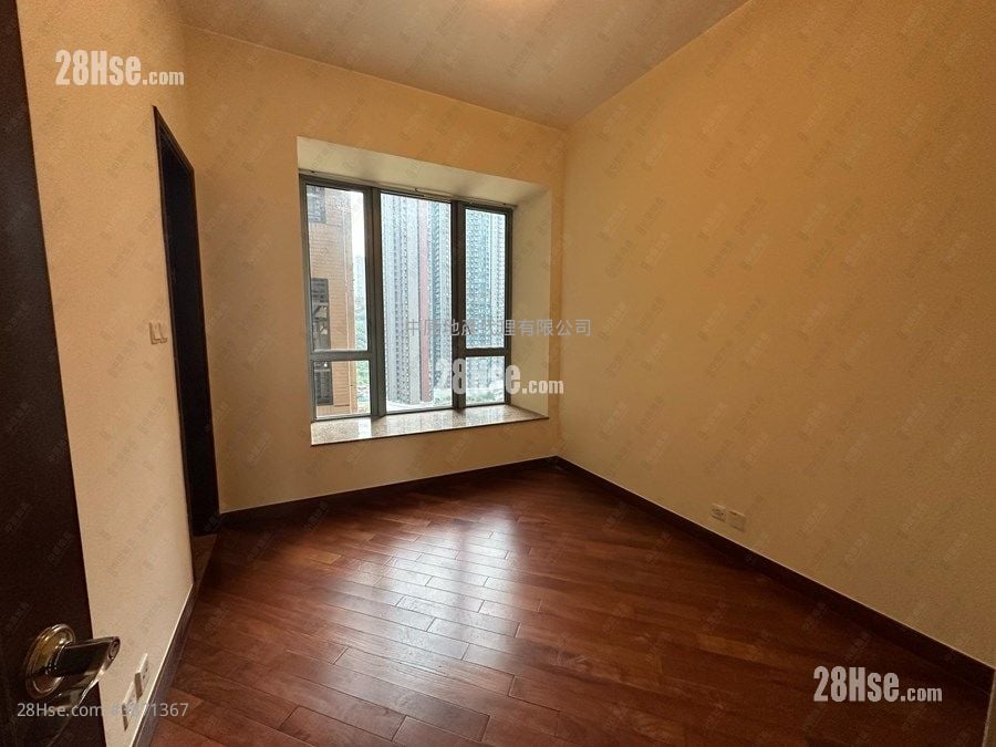 The Palazzo Sell 4 Bedrooms , 4 Bathrooms 1,444 ft²