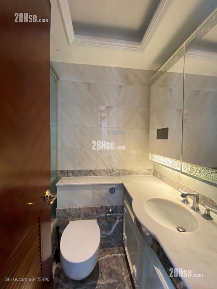 The Coronation Sell 2 Bedrooms , 1 Bathroom 607 ft²