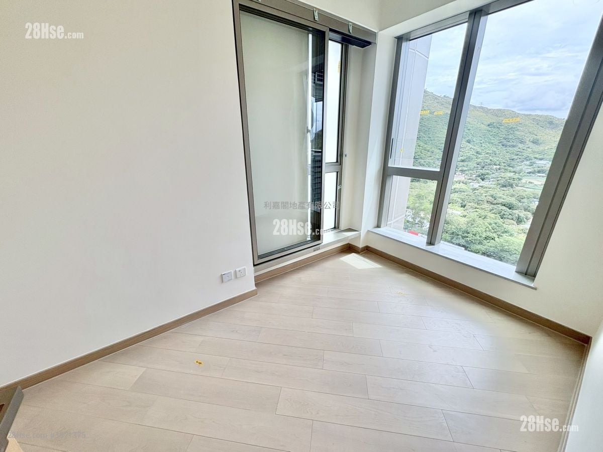 Grand Mayfair  Rental 355 ft²