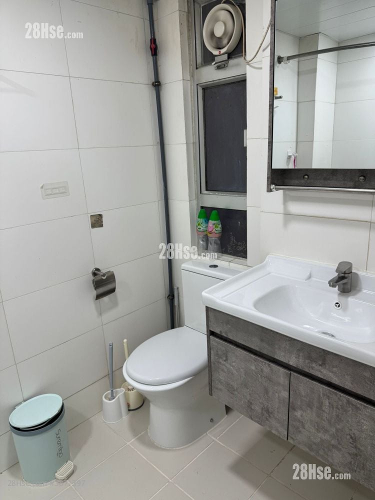 Star Mansion Rental 2 Bedrooms , 1 Bathroom 406 ft²