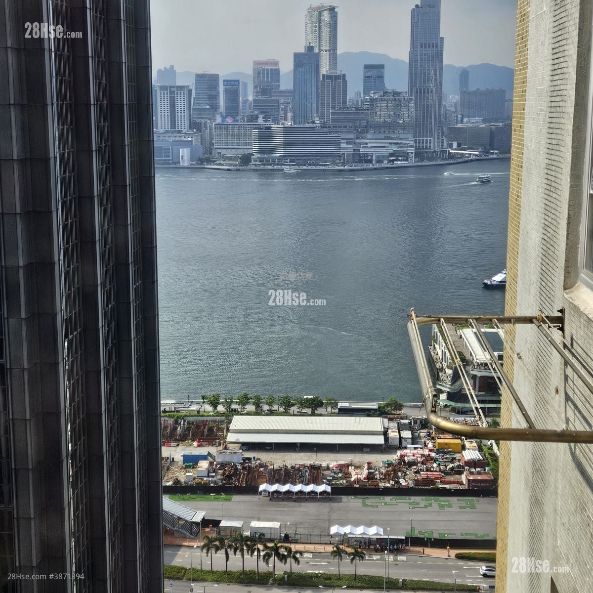 灣景中心大廈 租盤 1 房 , 1 浴室 302 平方呎
