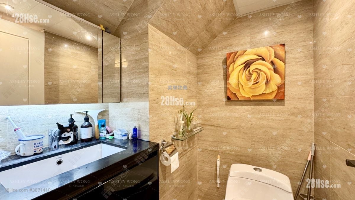 Green Crest Sell 2 Bedrooms , 2 Bathrooms 1,090 ft²