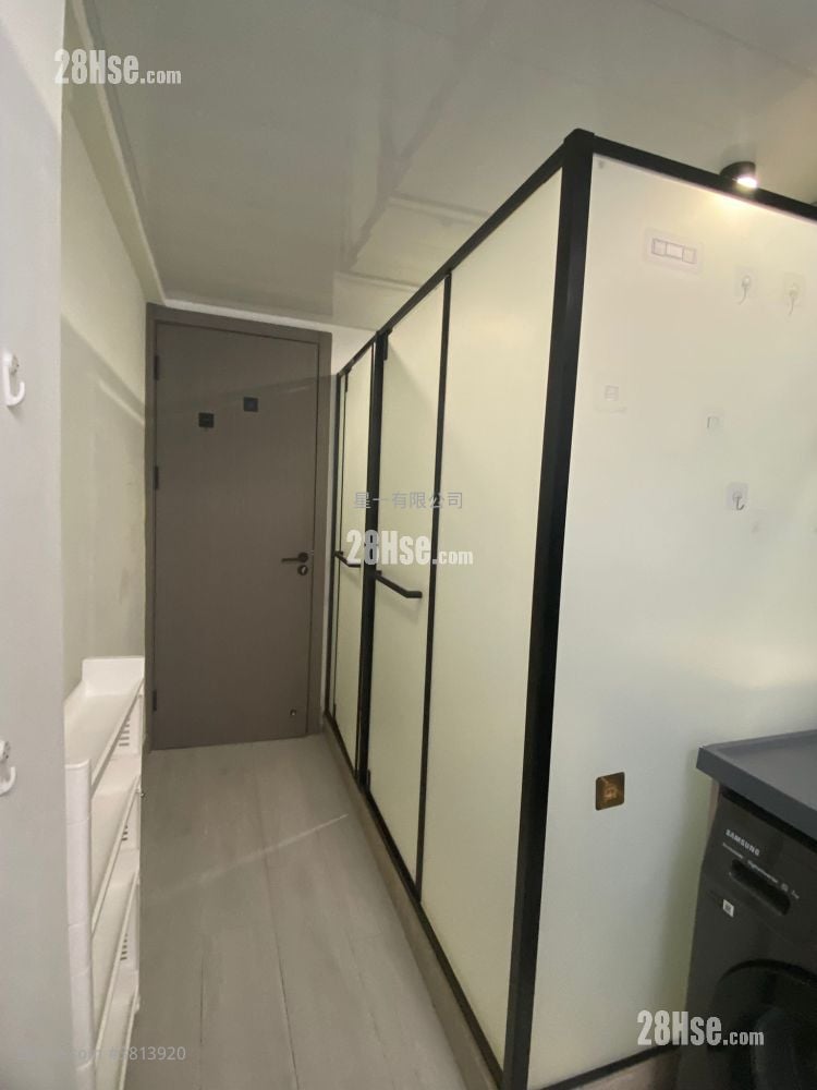 Golden Jubilee House Rental Studio , 1 Bathroom 160 ft²