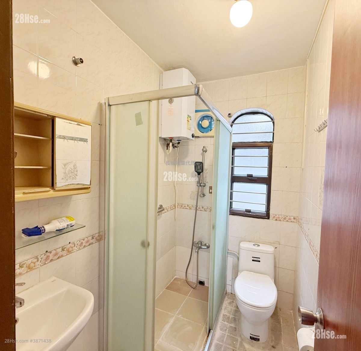 Tai Po Village House Sell 3 Bedrooms , 1 Bathroom