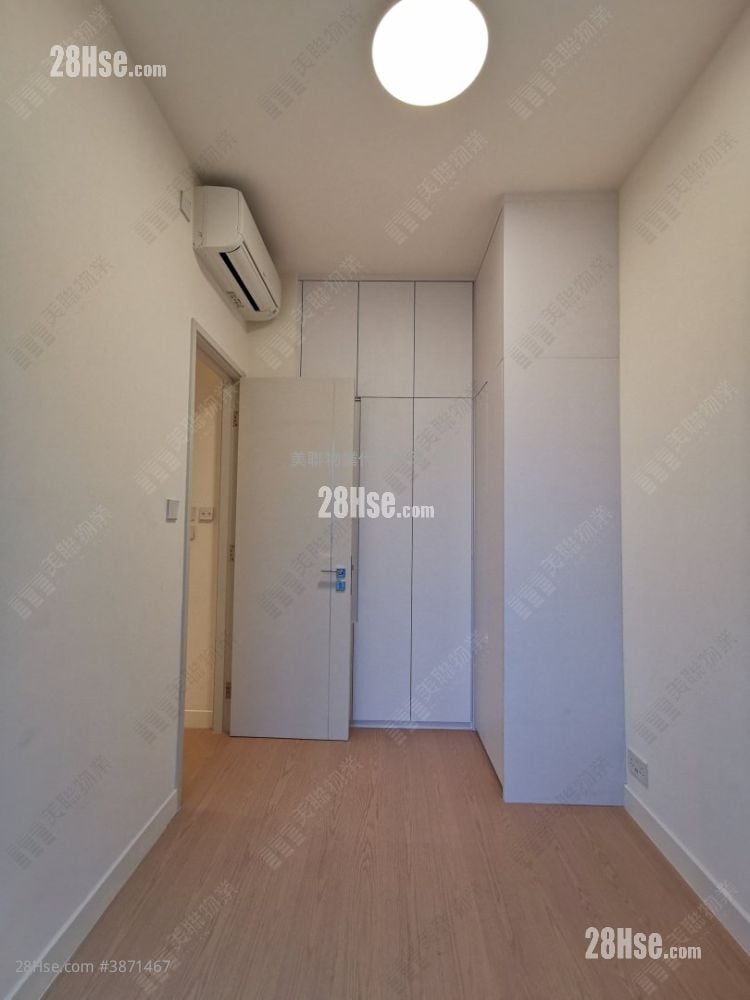 Monaco Rental 2 Bedrooms , 1 Bathroom 446 ft²