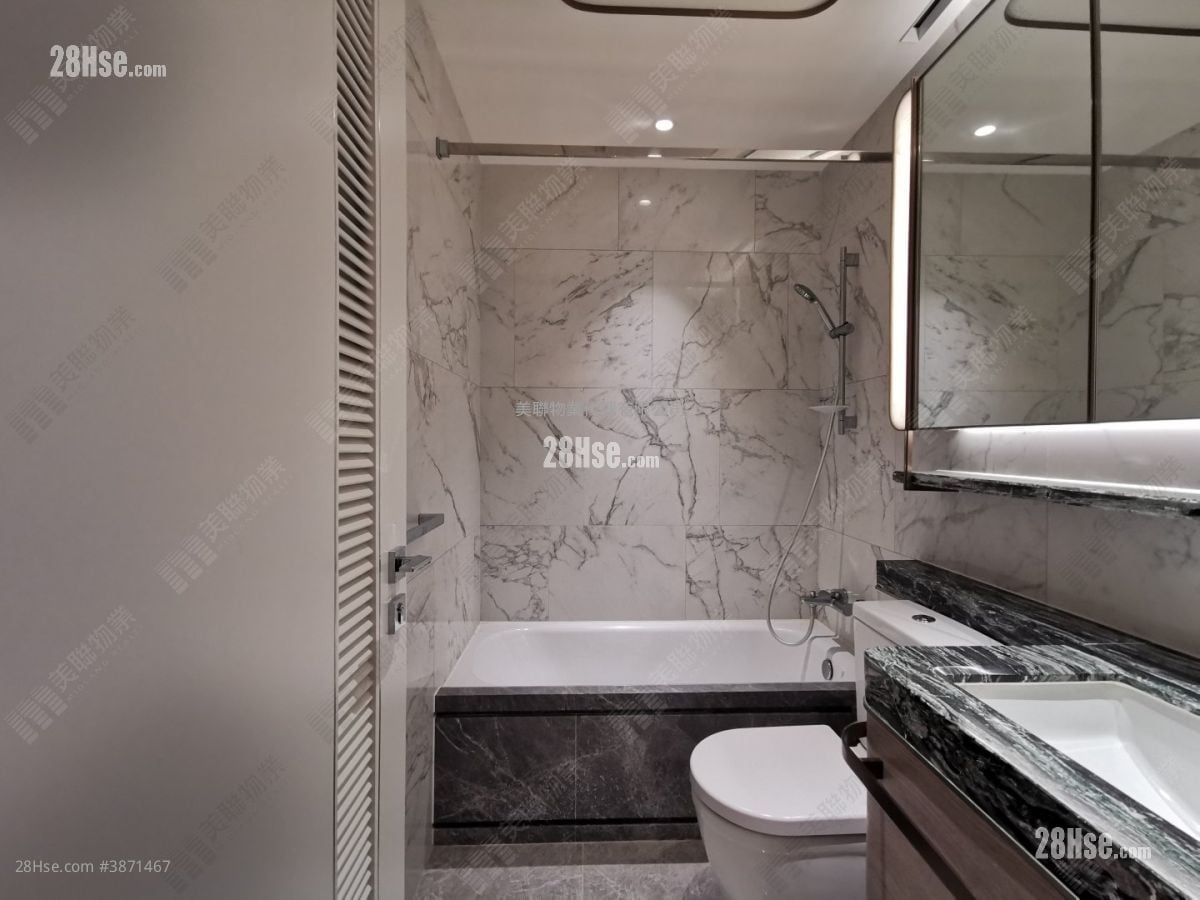 Monaco Rental 2 Bedrooms , 1 Bathroom 446 ft²
