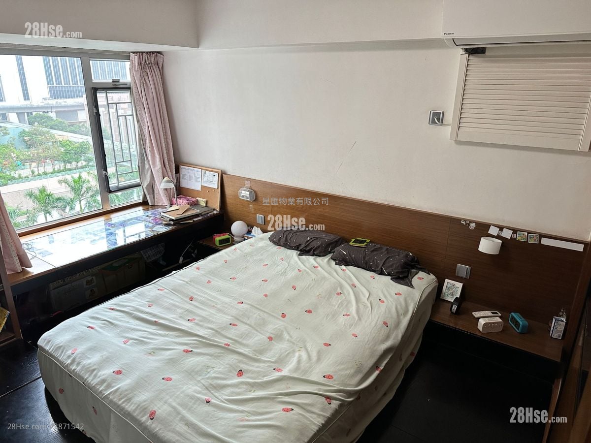 Hunghom Bay Centre Sell 3 Bedrooms , 2 Bathrooms 956 ft²