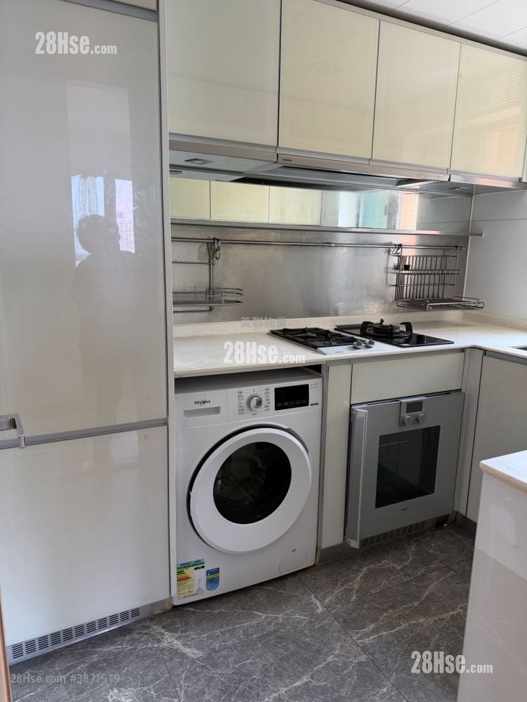 Century Gateway Rental 2 Bathrooms 783 ft²