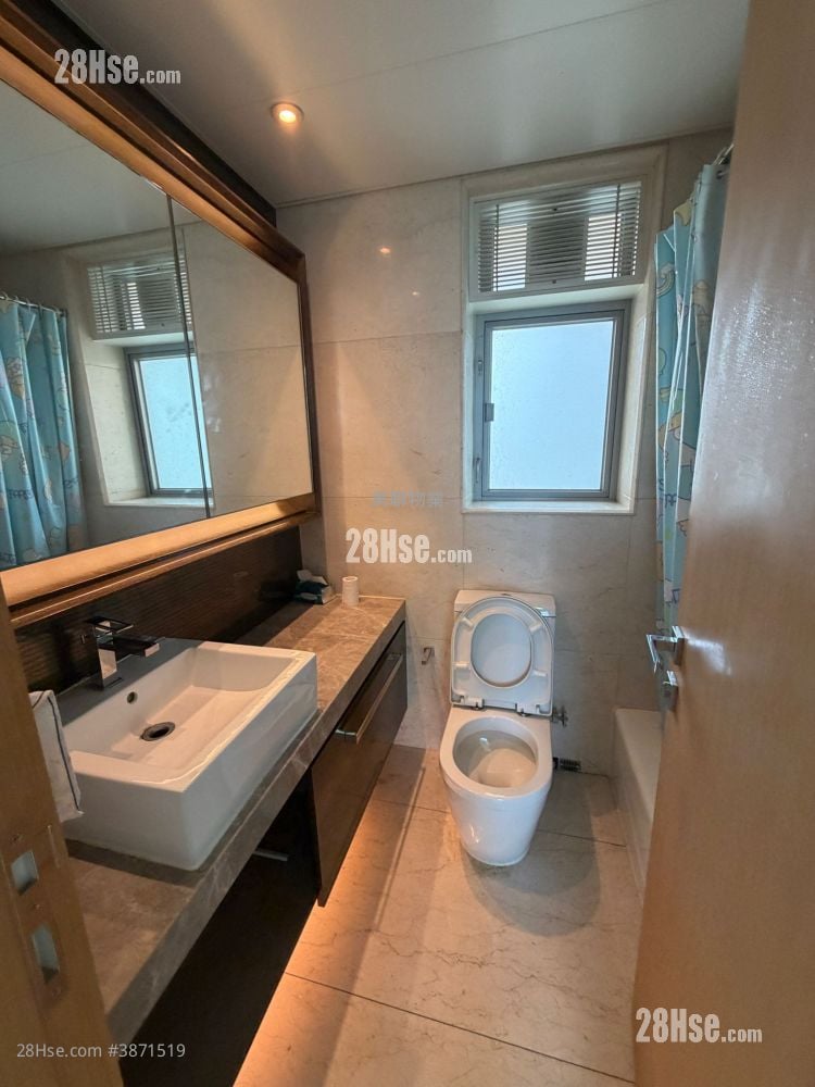 Century Gateway Rental 2 Bathrooms 783 ft²