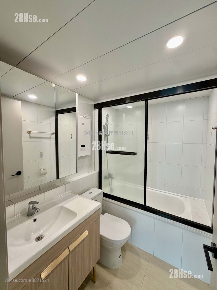 Pacific Palisades Rental 3 Bedrooms , 2 Bathrooms 843 ft²