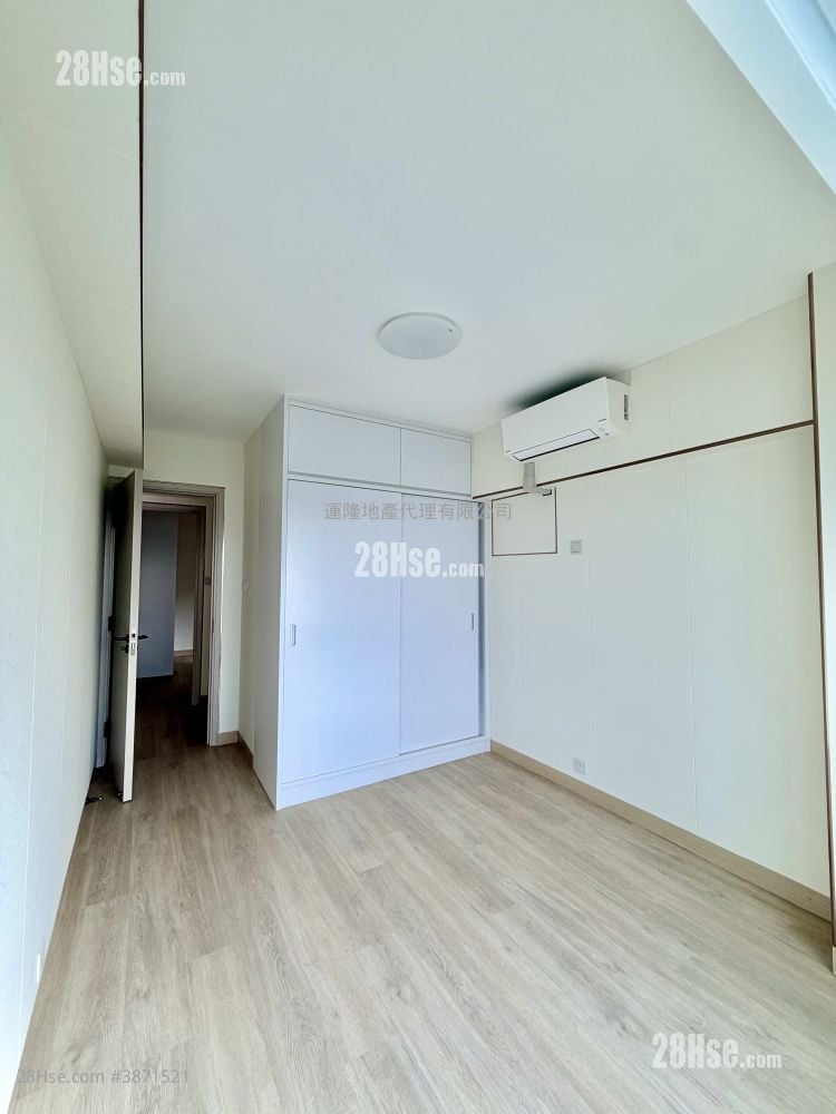 Pacific Palisades Rental 3 Bedrooms , 2 Bathrooms 843 ft²