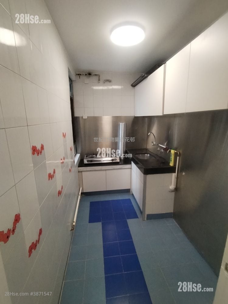 Heng Fa Chuen Rental 2 Bedrooms , 1 Bathroom 499 ft²