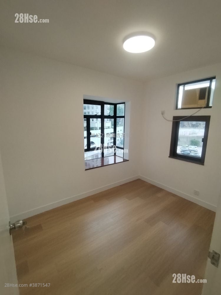 Heng Fa Chuen Rental 2 Bedrooms , 1 Bathroom 499 ft²