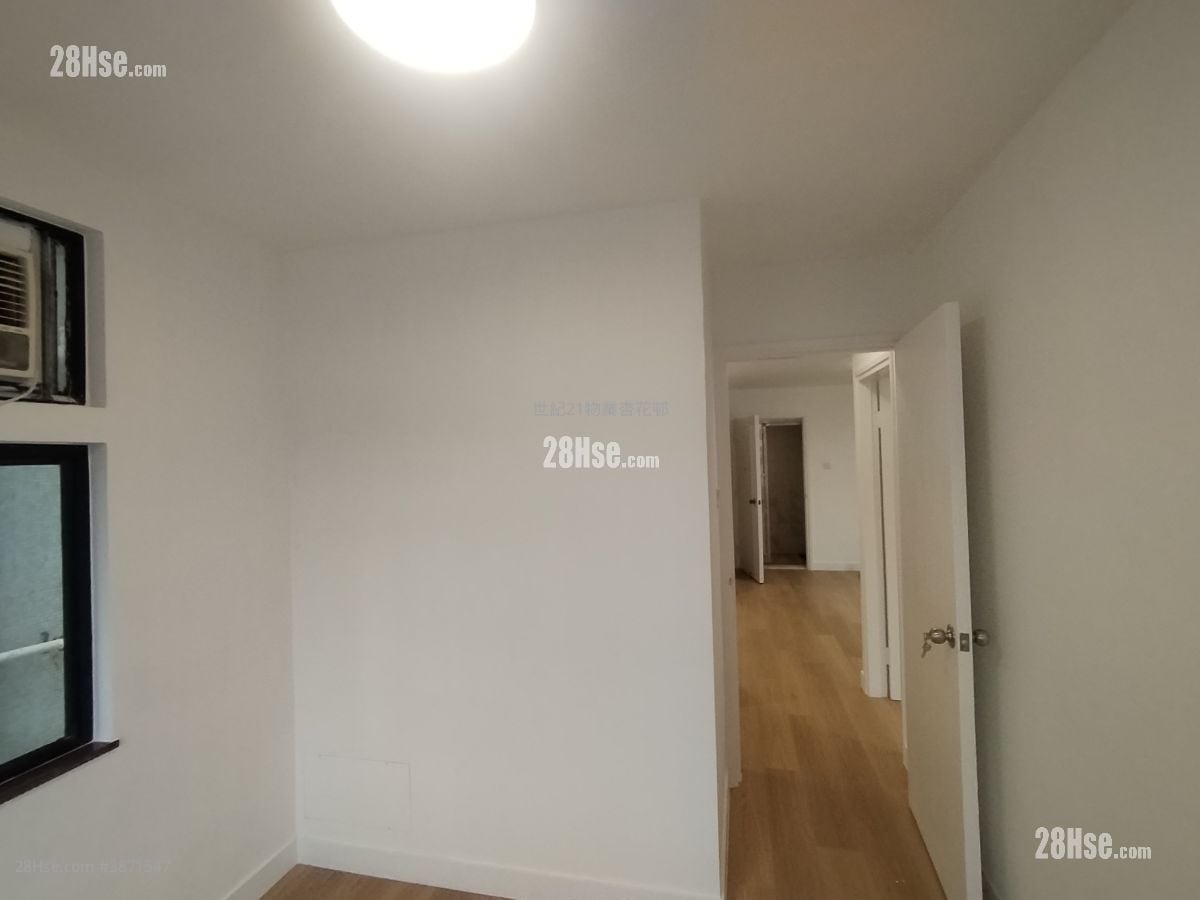Heng Fa Chuen Rental 2 Bedrooms , 1 Bathroom 499 ft²