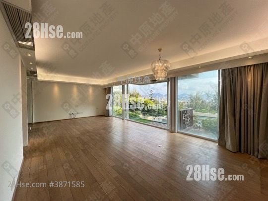 One Beacon Hill Sell 1,490 ft²