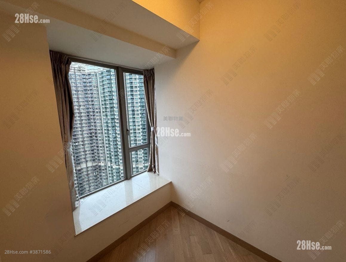 The Wings Sell 2 Bedrooms , 1 Bathroom 538 ft²