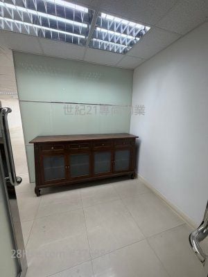 Mai Hing Industrial Building Rental Studio , 2 Toilets