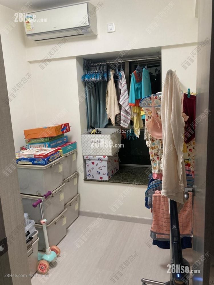 Park Central Sell 3 Bedrooms 541 ft²
