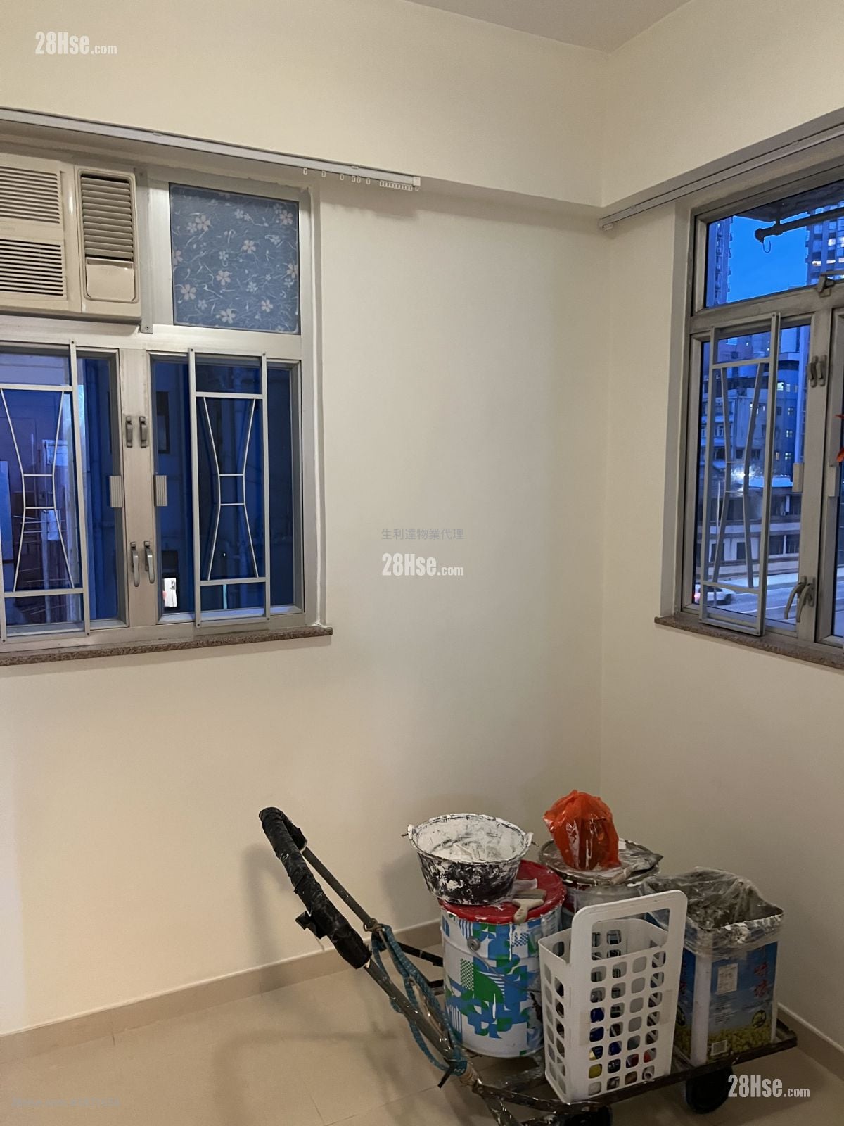 Wing Lam Mansion Rental 2 Bedrooms , 1 Bathroom 281 ft²