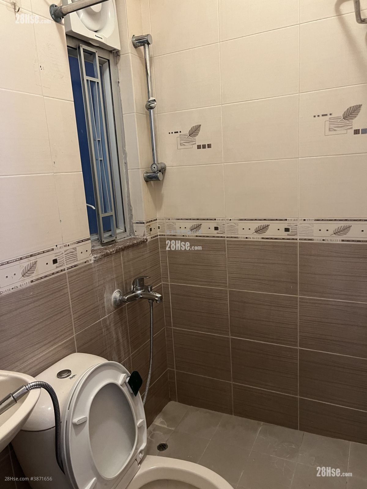 Wing Lam Mansion Rental 2 Bedrooms , 1 Bathroom 281 ft²