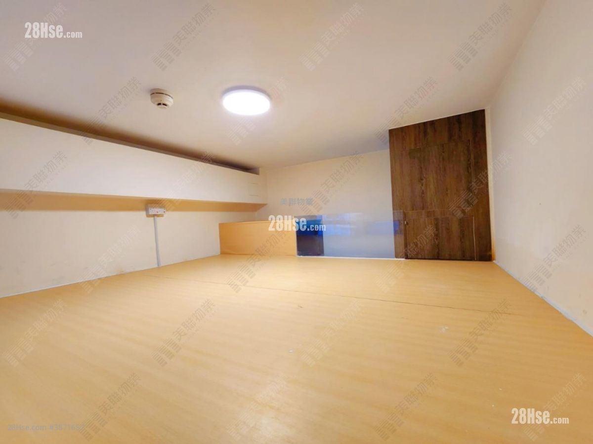 T Plus Rental 1 Bathroom 141 ft²
