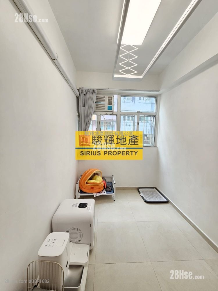 新荣大楼 售盘 2 房 , 1 浴室 370 平方尺