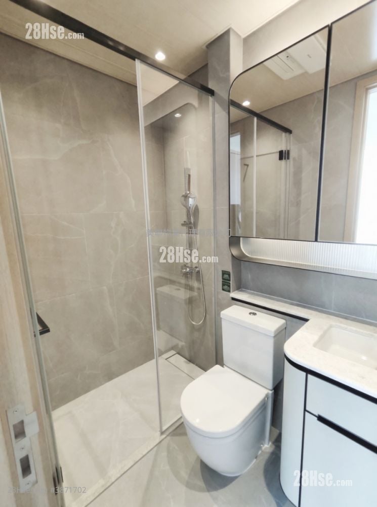 Seasons Place Rental 1 Bedroom , 1 Bathroom 330 ft²