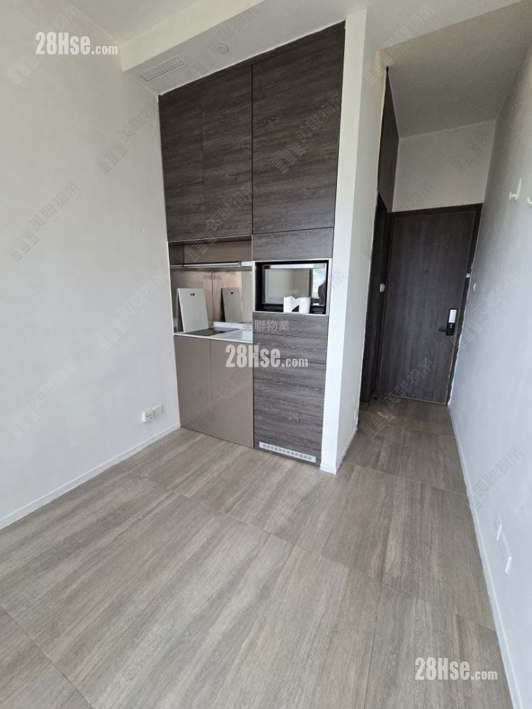T Plus Rental 165 ft²