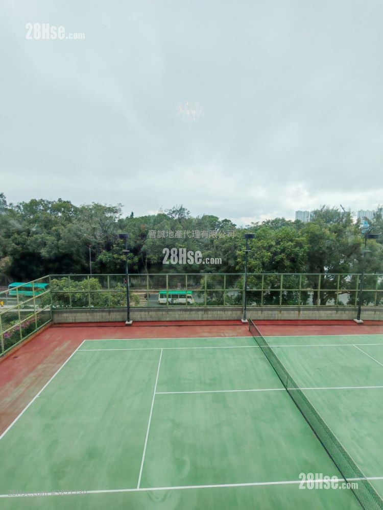 Verdant Villa Sell 3 Bedrooms , 2 Bathrooms 825 ft²