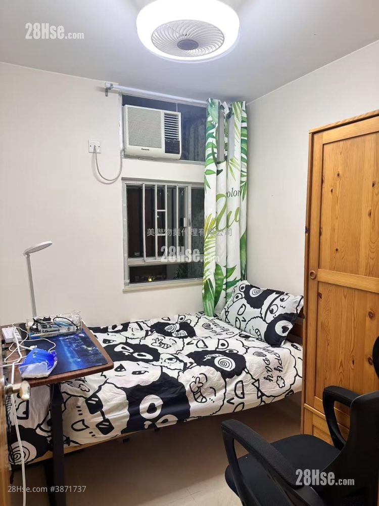 Well On Garden Rental 3 Bedrooms , 1 Bathroom 502 ft²