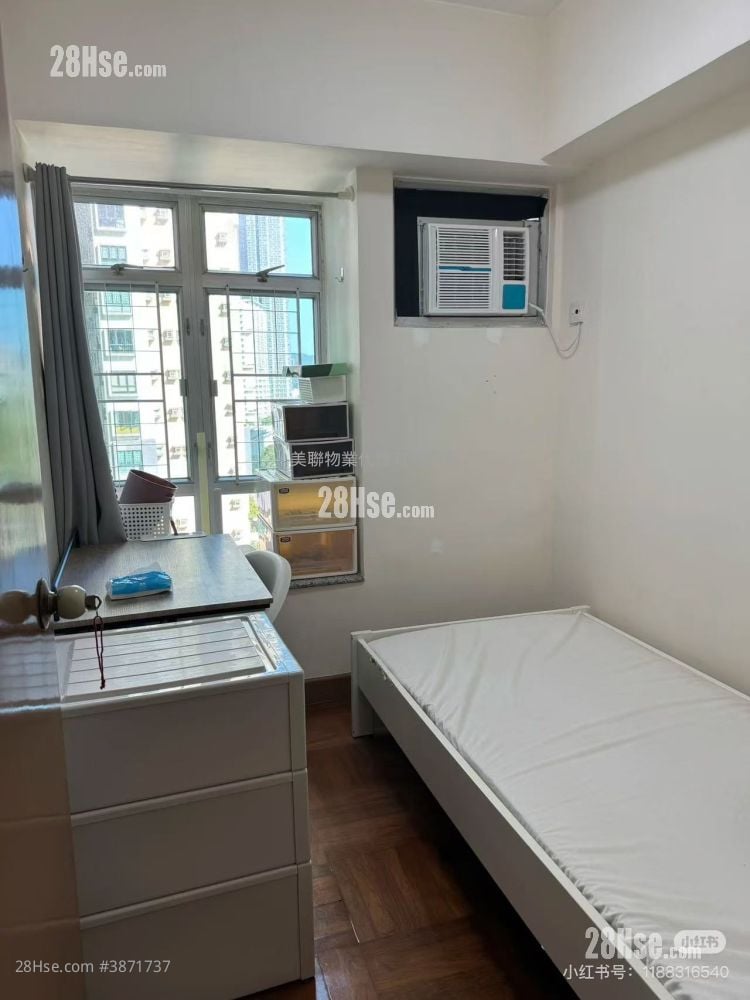 Well On Garden Rental 3 Bedrooms , 1 Bathroom 502 ft²